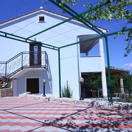 Roze Apartment