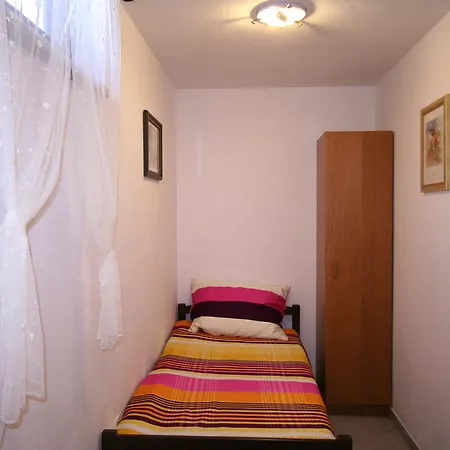 Apartment Roze Cizici