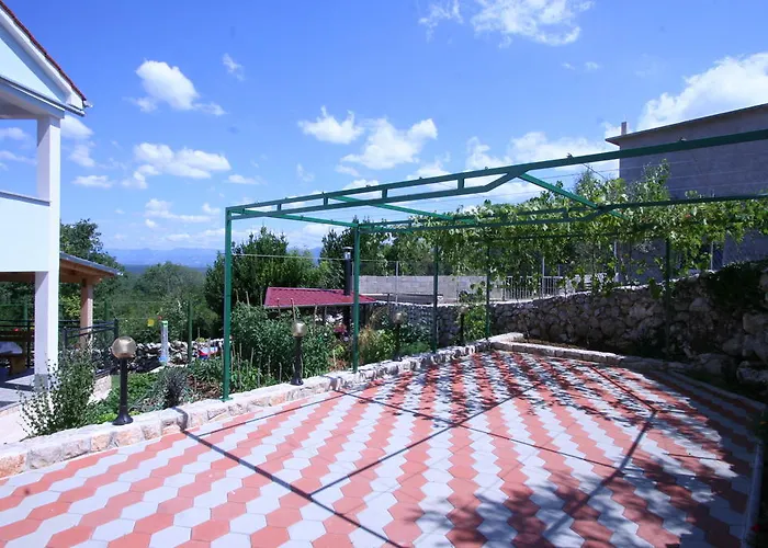 Roze Apartman Cizici